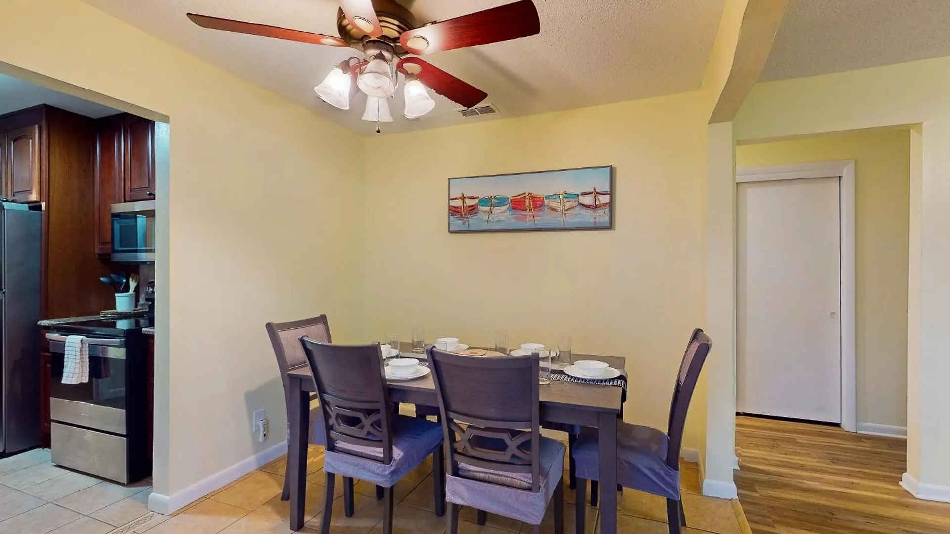 Relax Away In Tampa Bay Vila