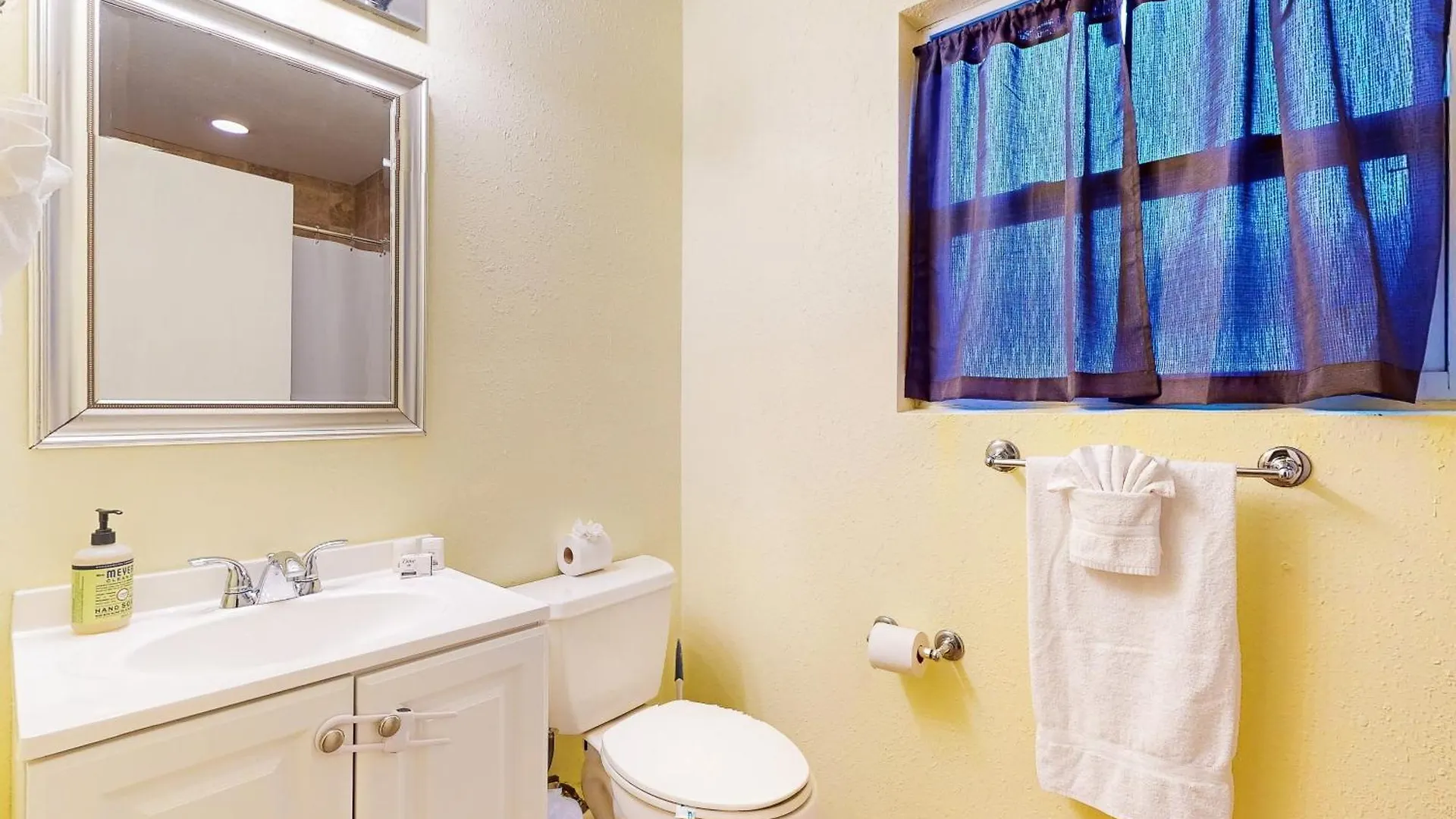 Relax Away In Tampa Bay Villa